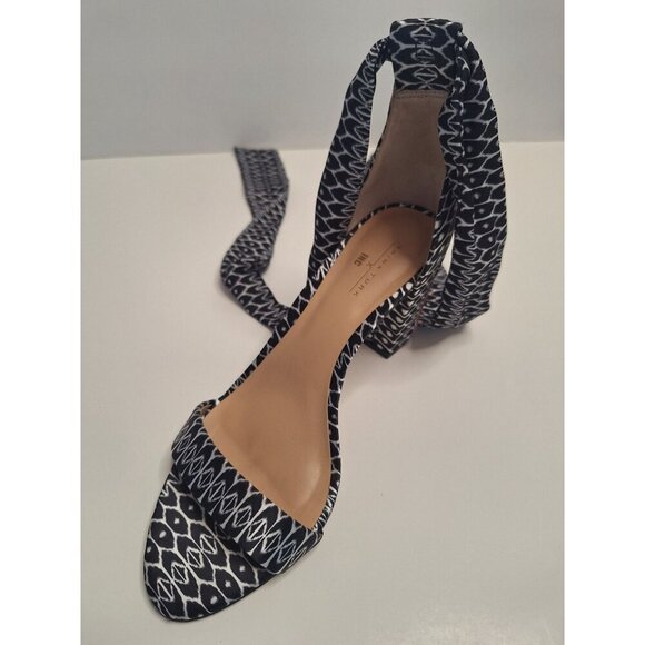💙 Trina Turk INC - Heels - Picture 9 of 9